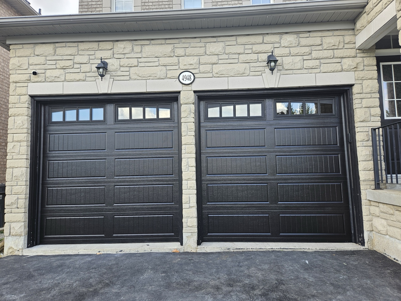Single door garage door project 27