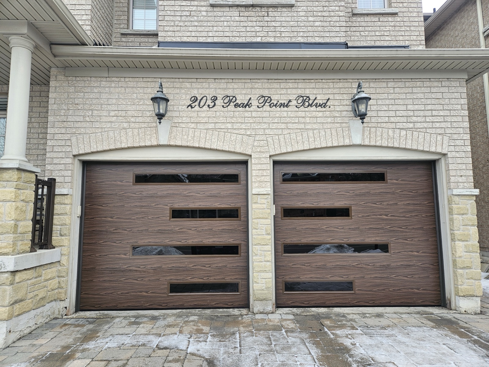 Single door garage door project 55