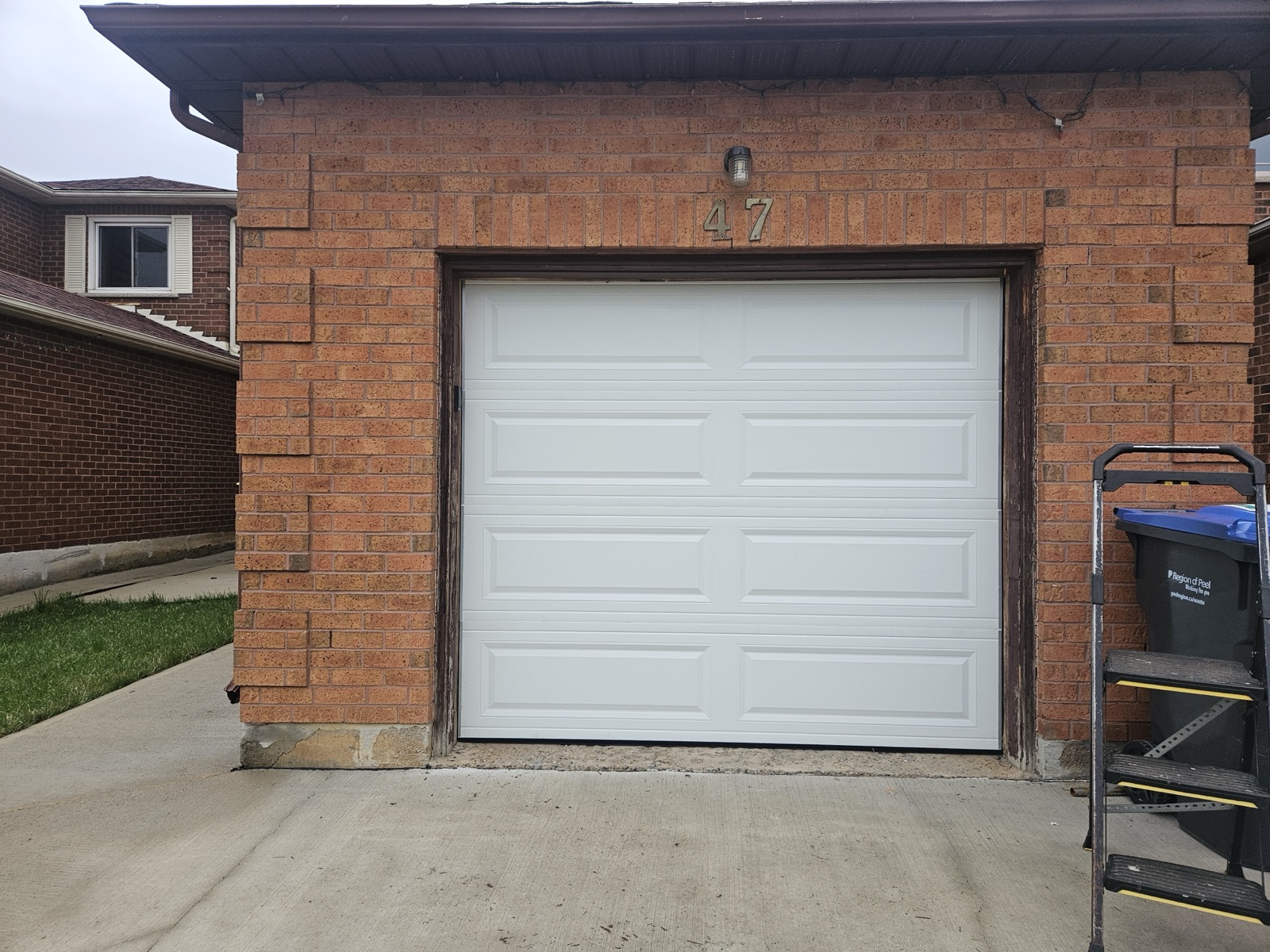 Single door garage door project 71